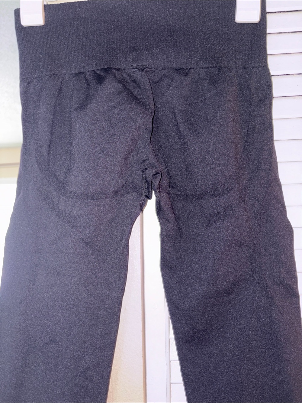 Halara compression leggings - Picture 6 of 9
